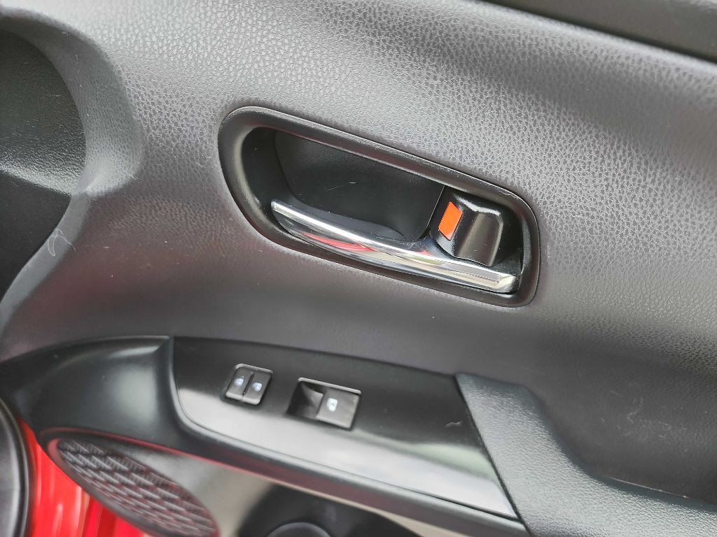 2017 Toyota Prius Image 30