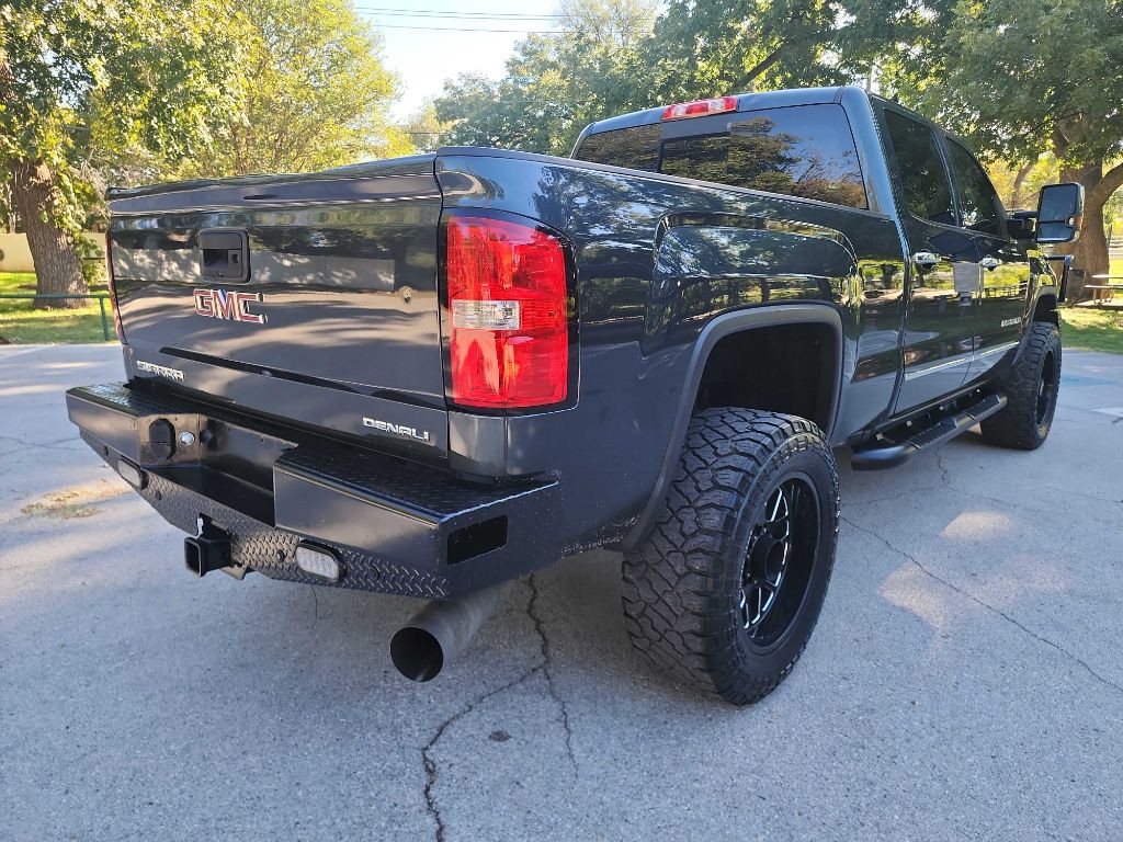 2017 GMC Sierra Image 10