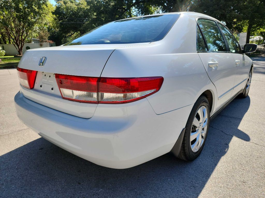 2003 Honda Accord Image 7