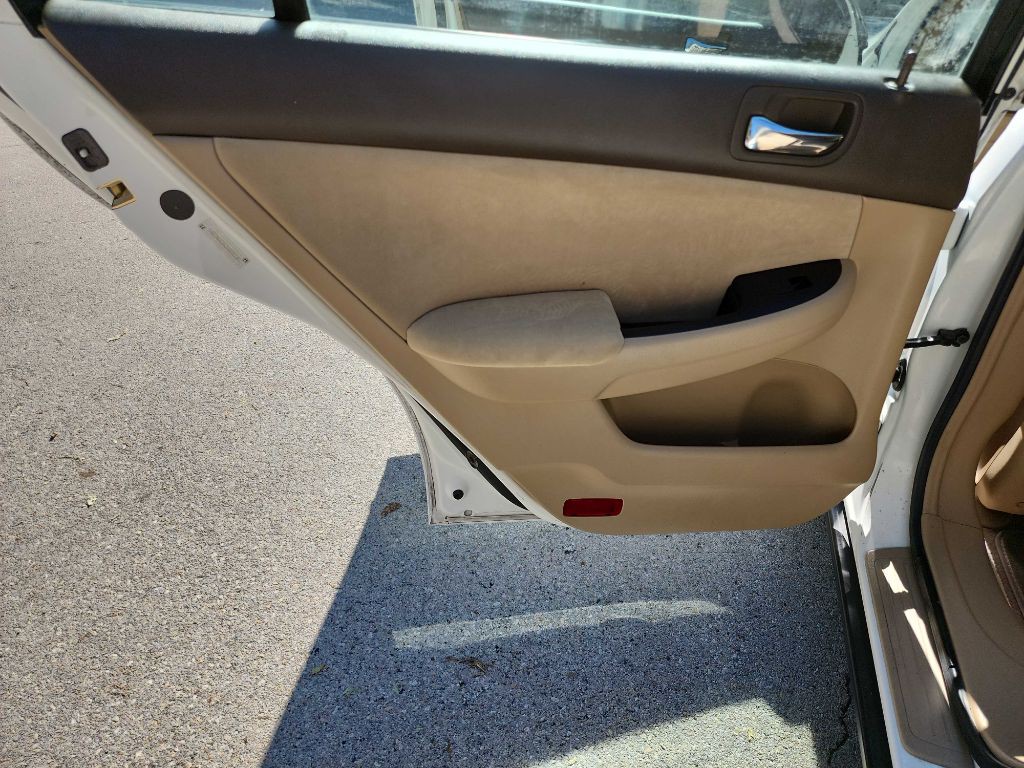 2003 Honda Accord Image 22