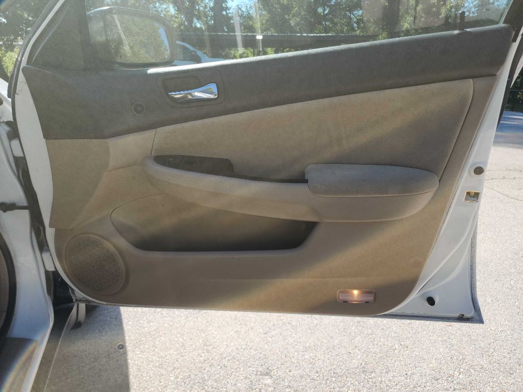 2003 Honda Accord Image 26