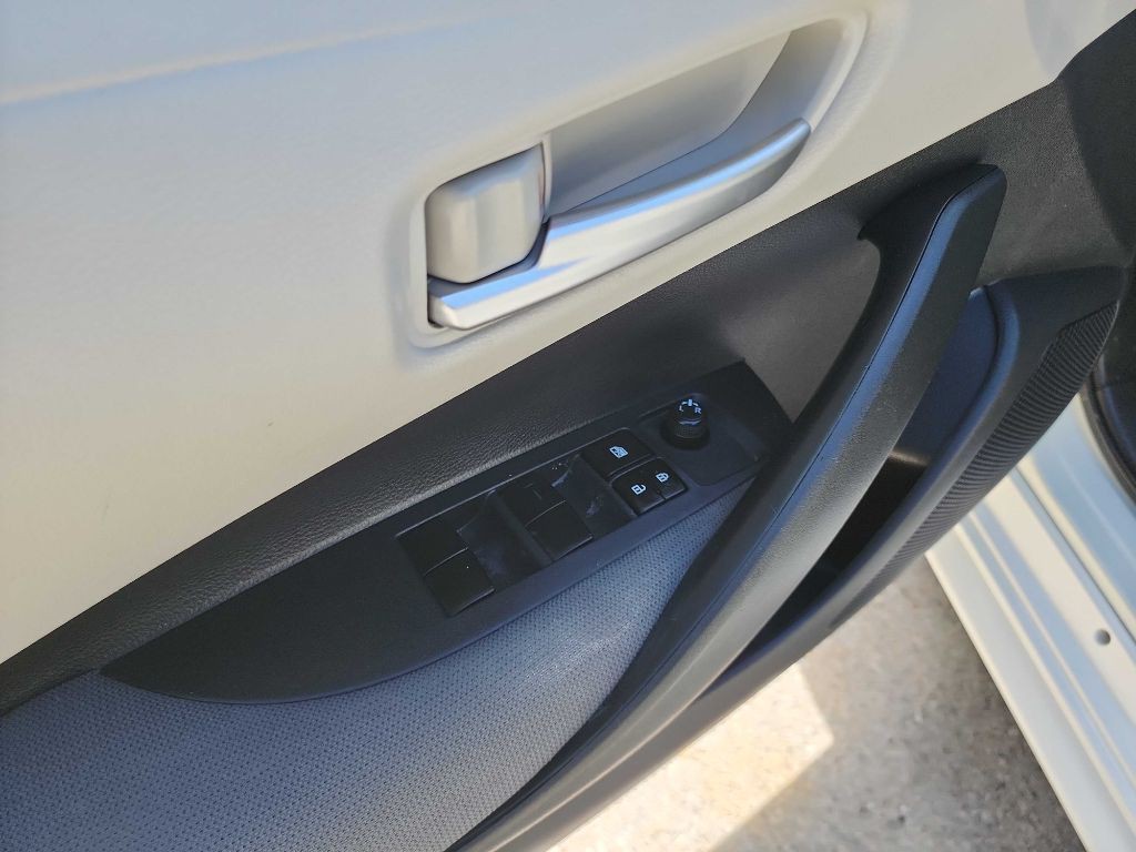 2021 Toyota Corolla Image 12