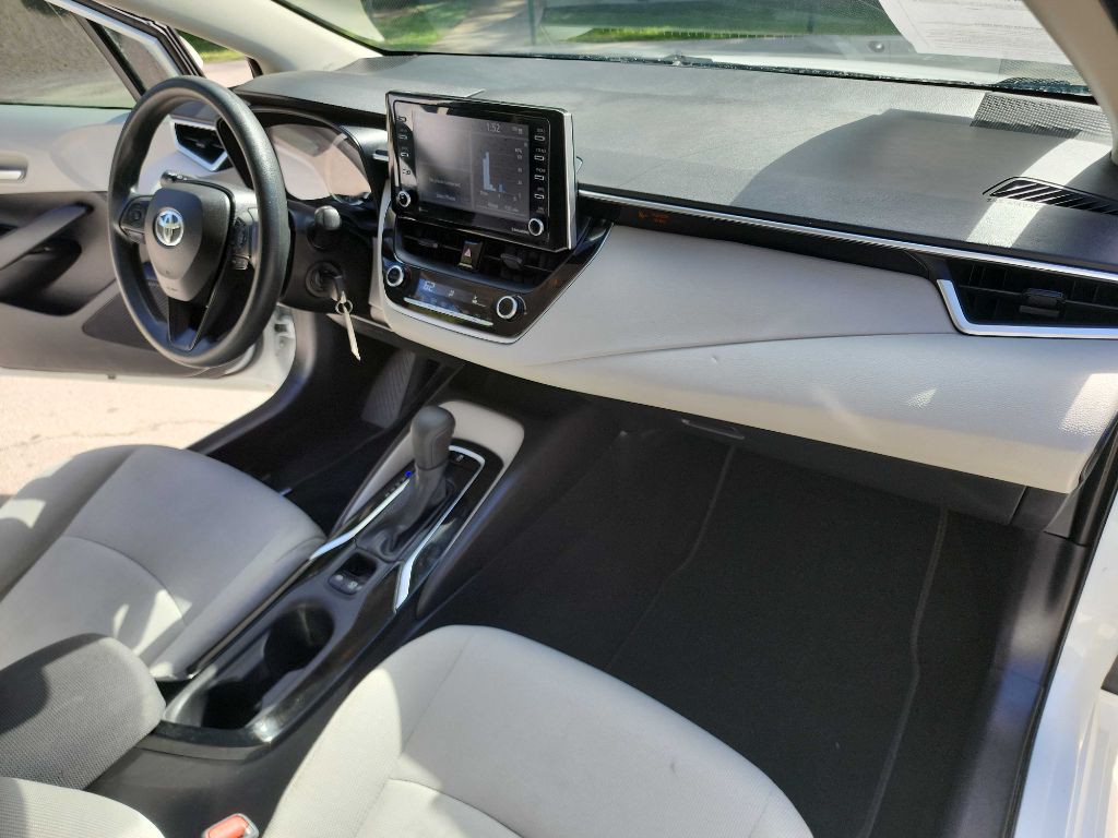 2021 Toyota Corolla Image 33