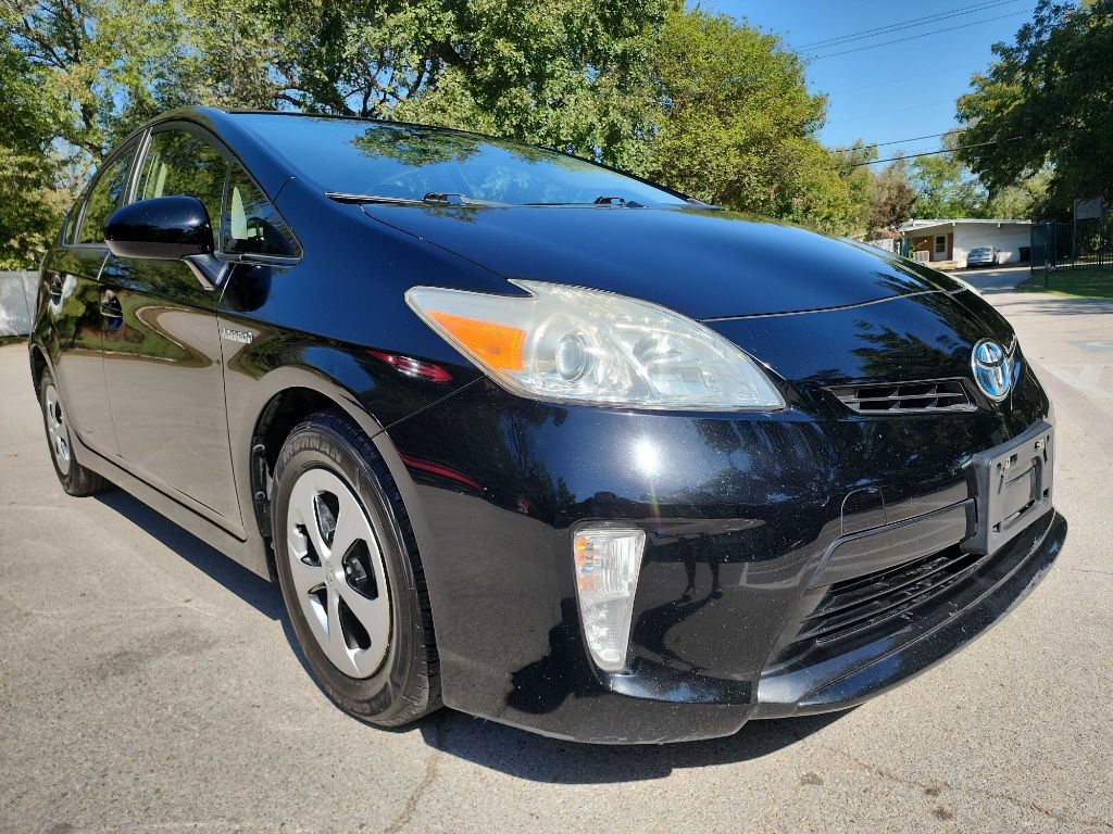 2014 Toyota Prius Image 1