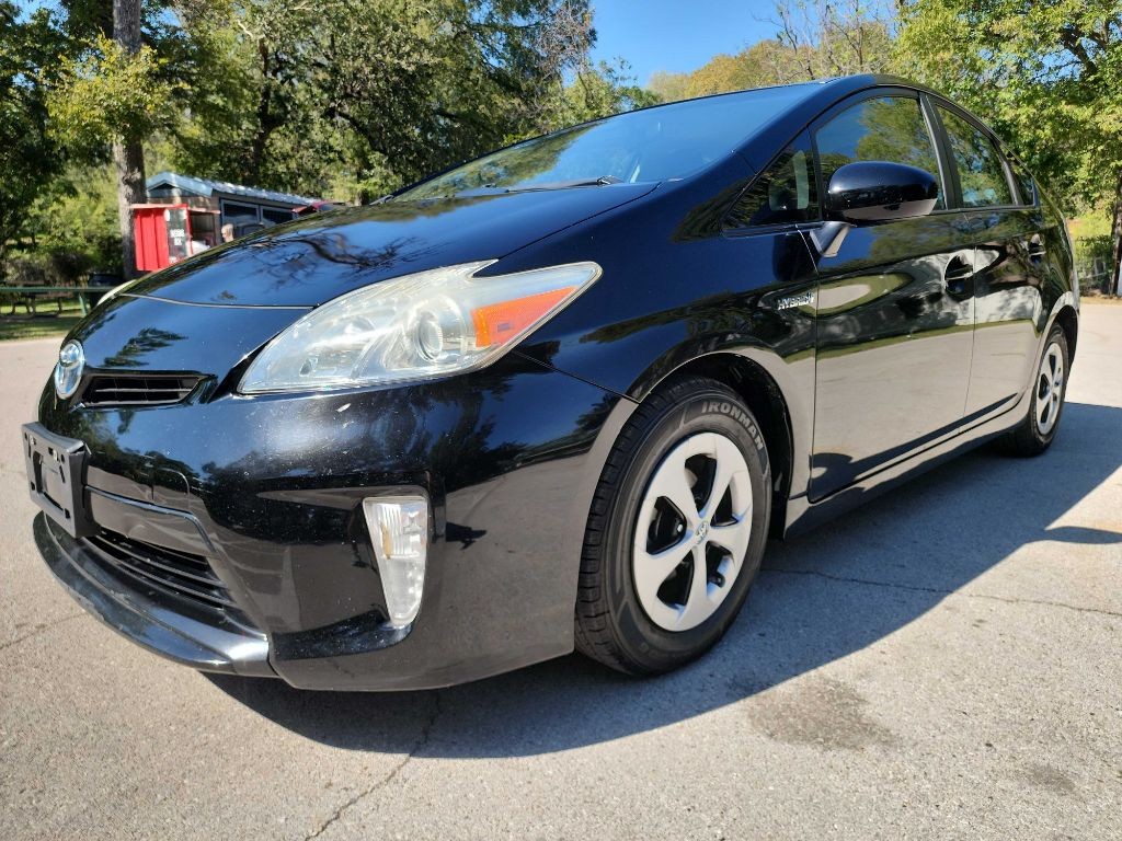 2014 Toyota Prius Image 3