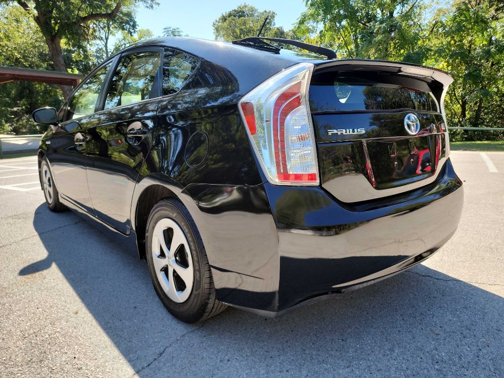 2014 Toyota Prius Image 5