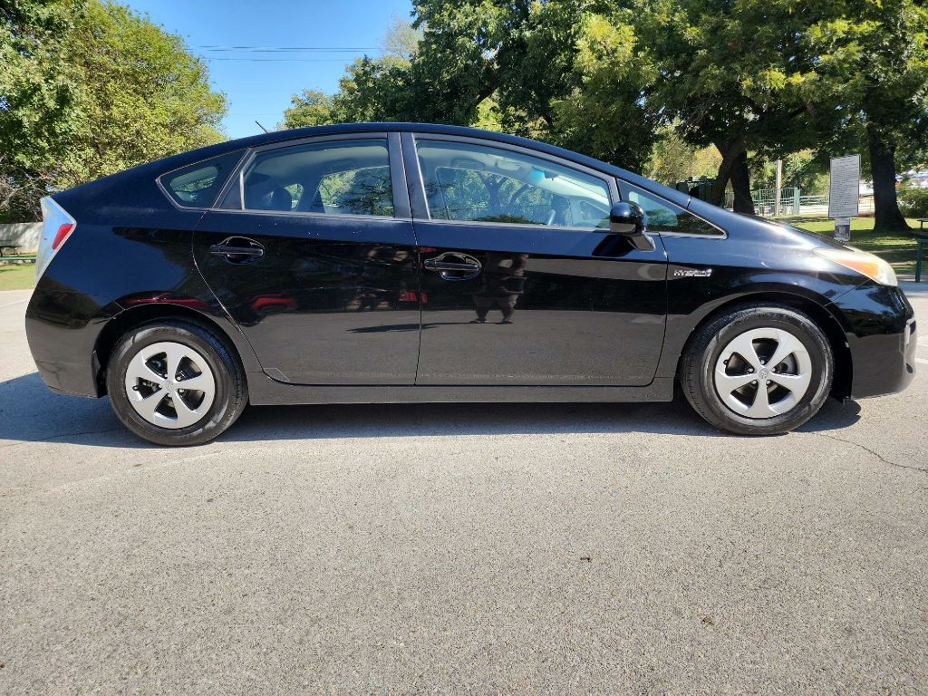 2014 Toyota Prius Image 8