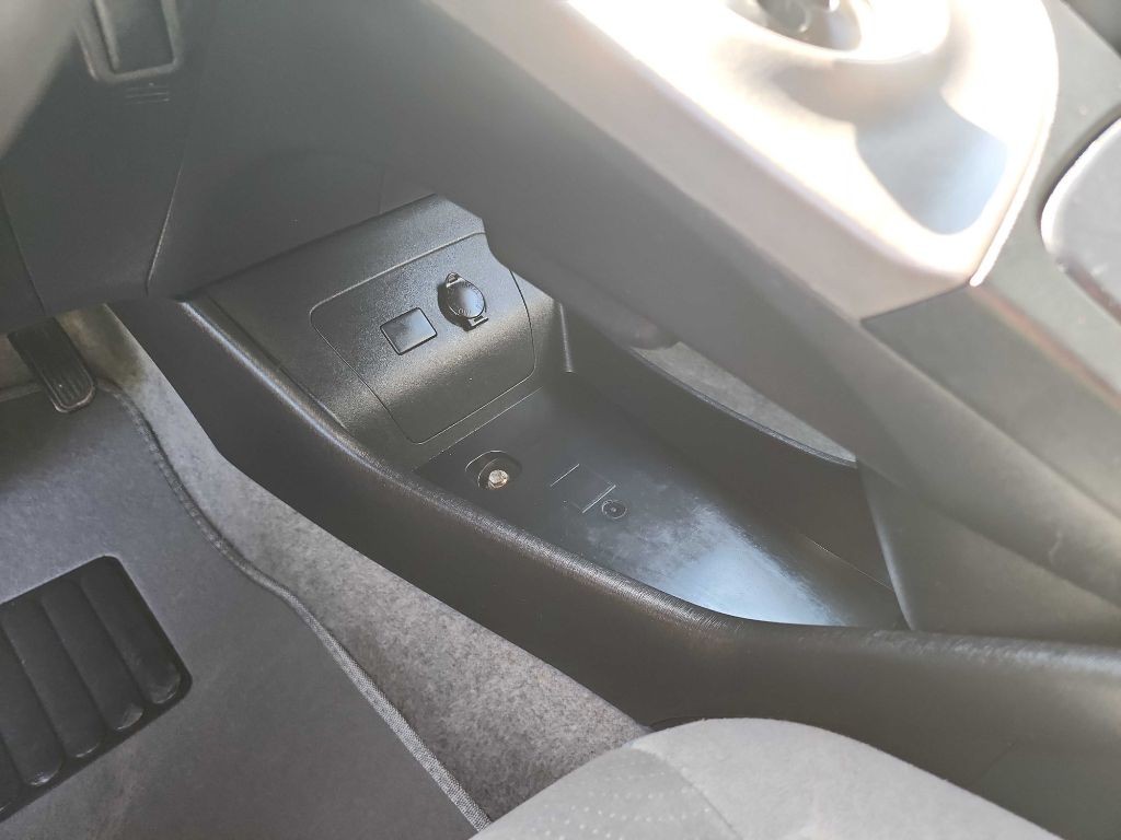 2014 Toyota Prius Image 18