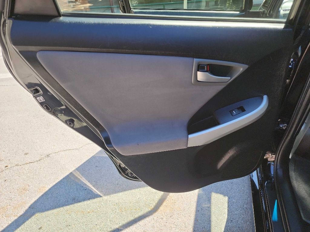2014 Toyota Prius Image 19