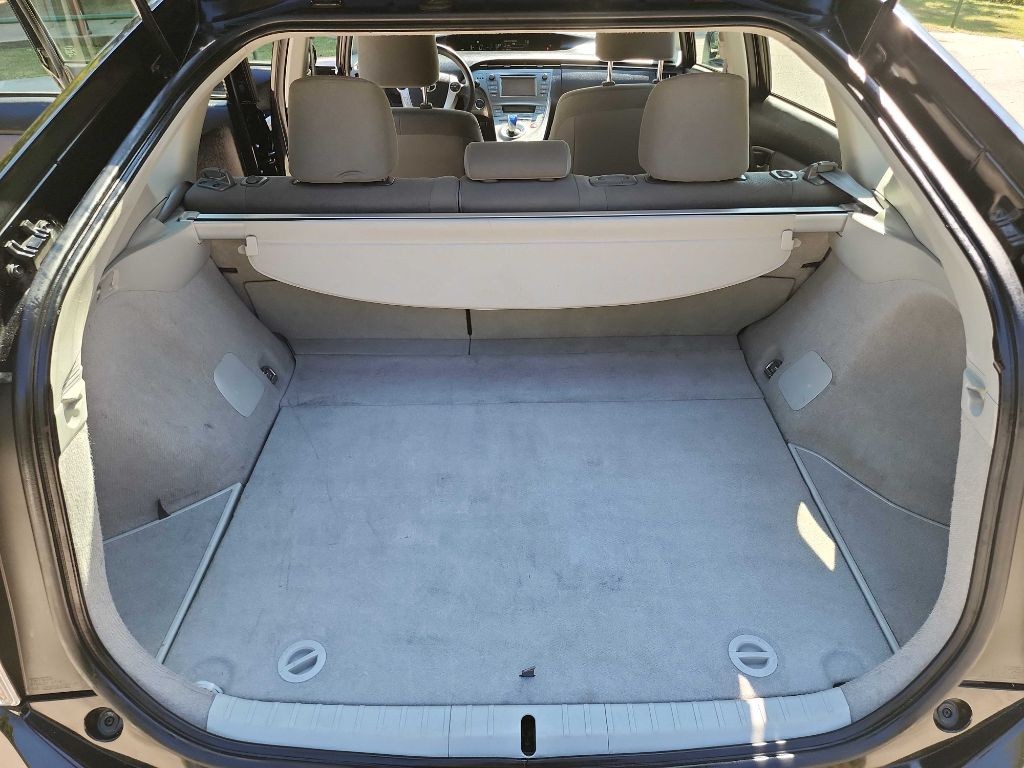 2014 Toyota Prius Image 26