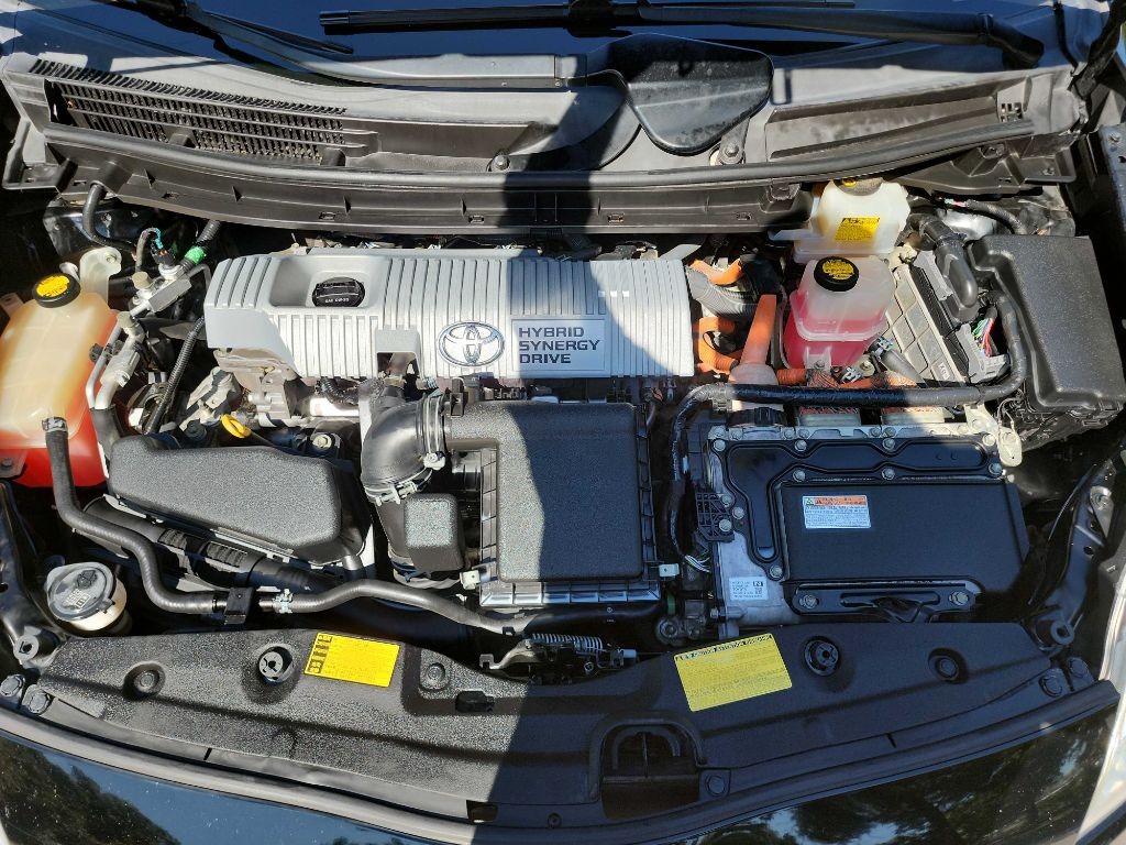 2014 Toyota Prius Image 34