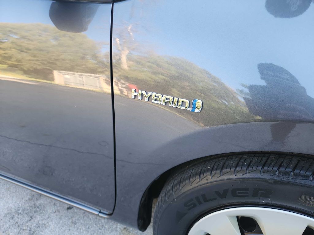 2014 Toyota Prius Image 10