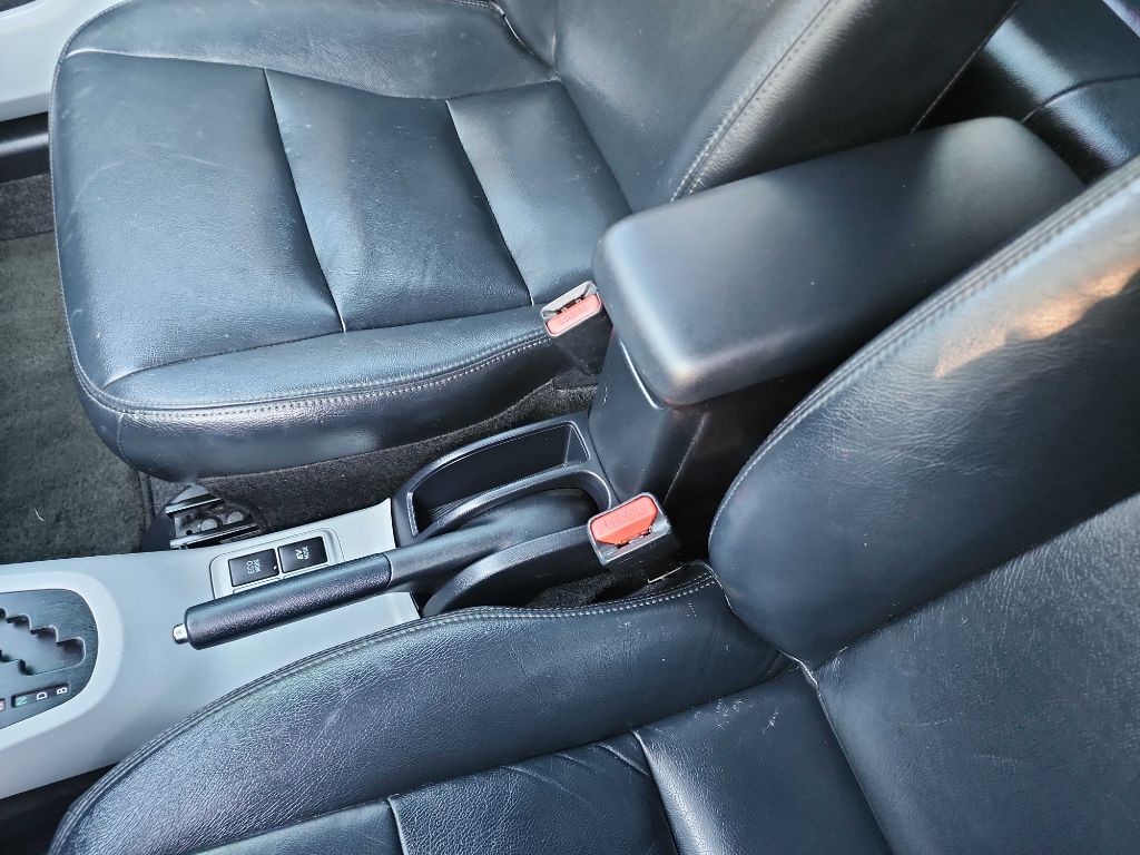 2014 Toyota Prius Image 16