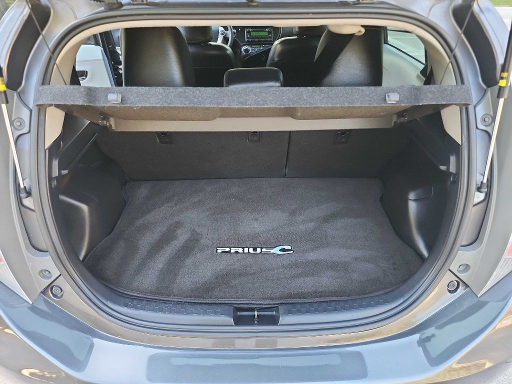 2014 Toyota Prius Image 20