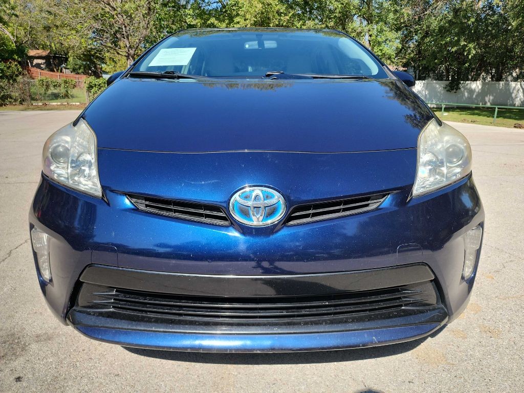 2015 Toyota Prius Image 2