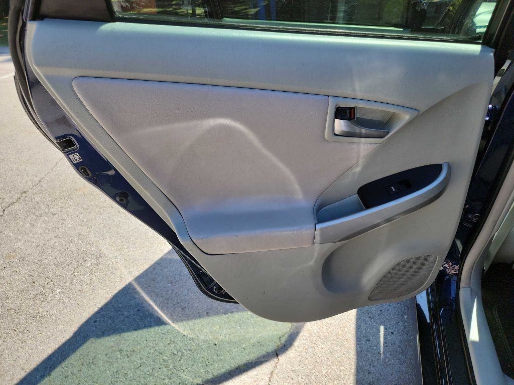 2015 Toyota Prius Image 23