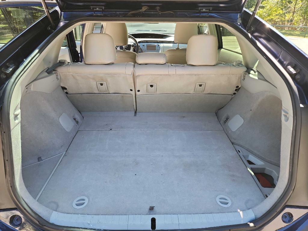 2015 Toyota Prius Image 28