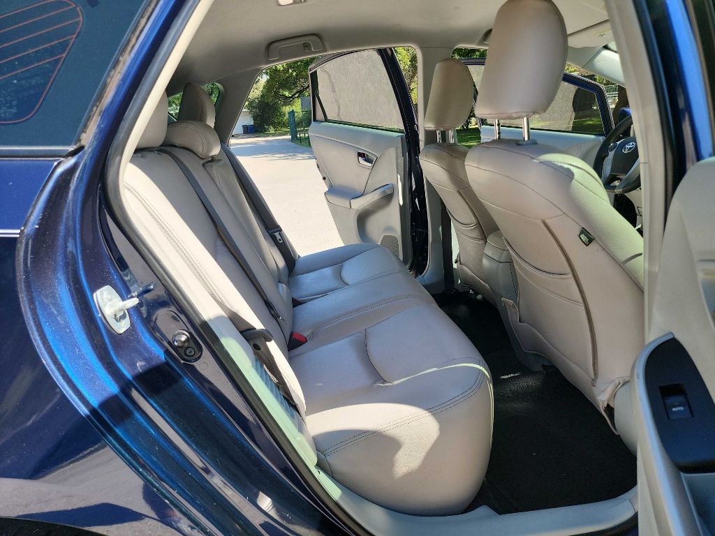 2015 Toyota Prius Image 30