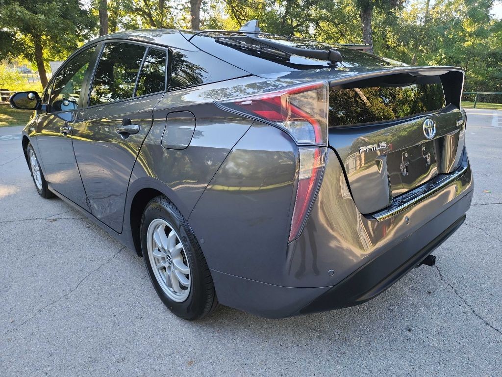 2017 Toyota Prius Image 4