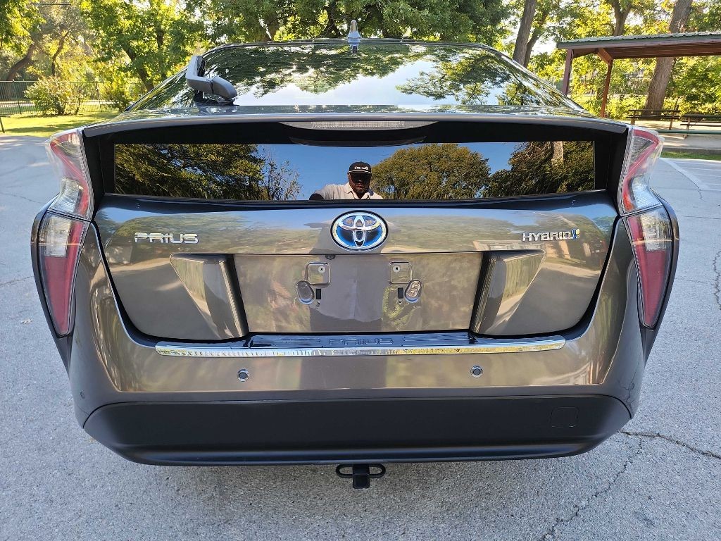2017 Toyota Prius Image 7