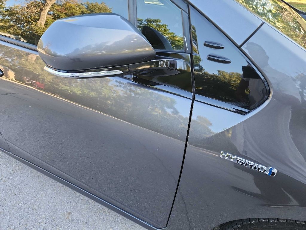 2017 Toyota Prius Image 9