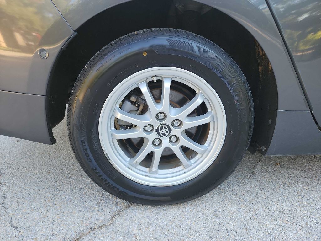 2017 Toyota Prius Image 10