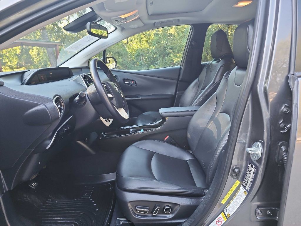 2017 Toyota Prius Image 15