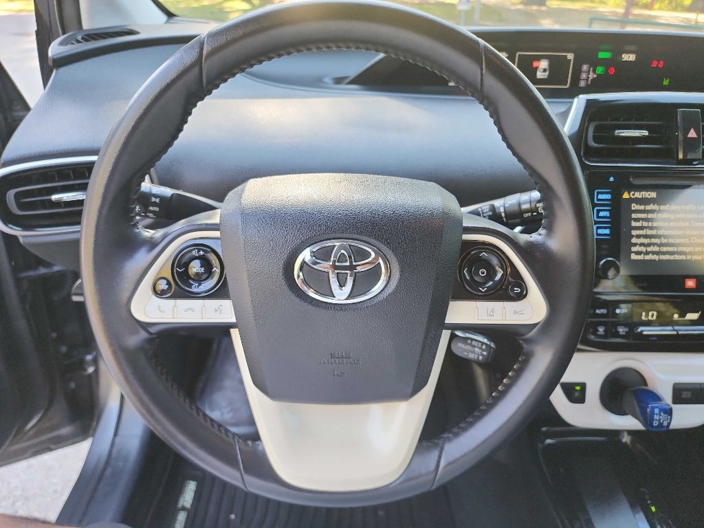 2017 Toyota Prius Image 16