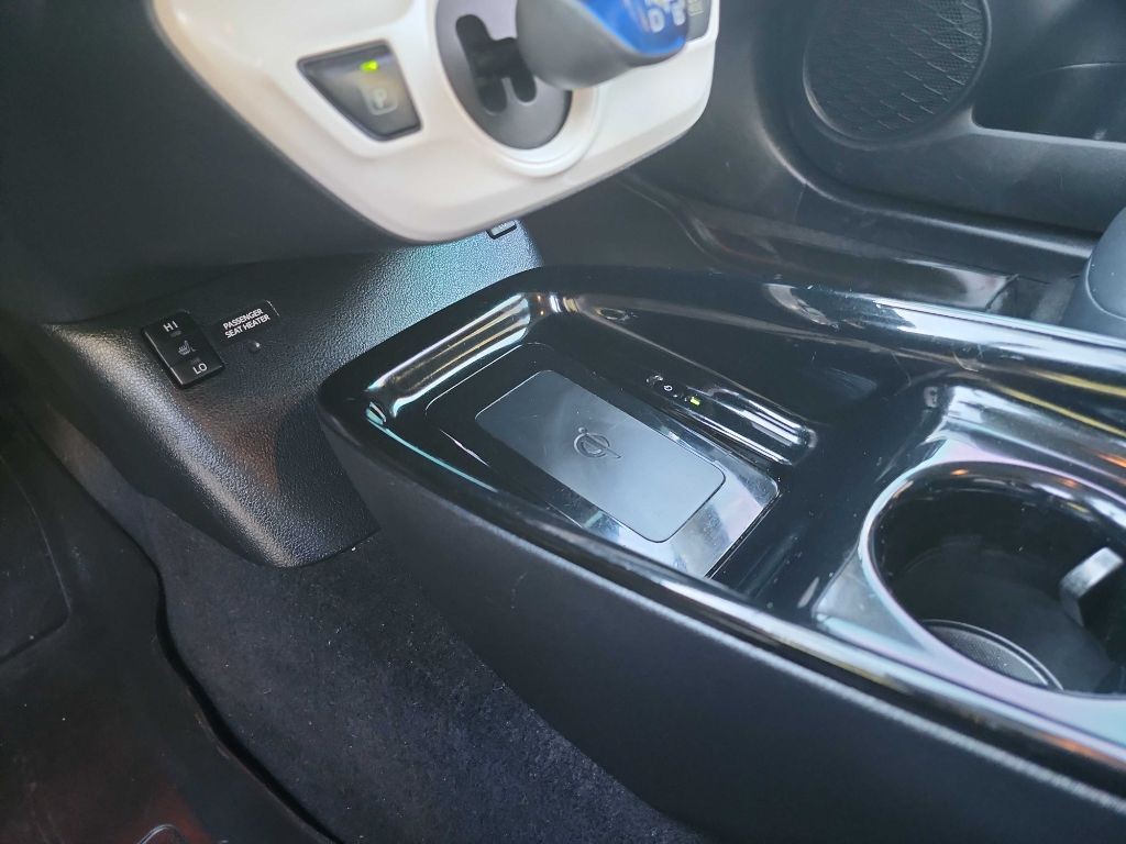 2017 Toyota Prius Image 25