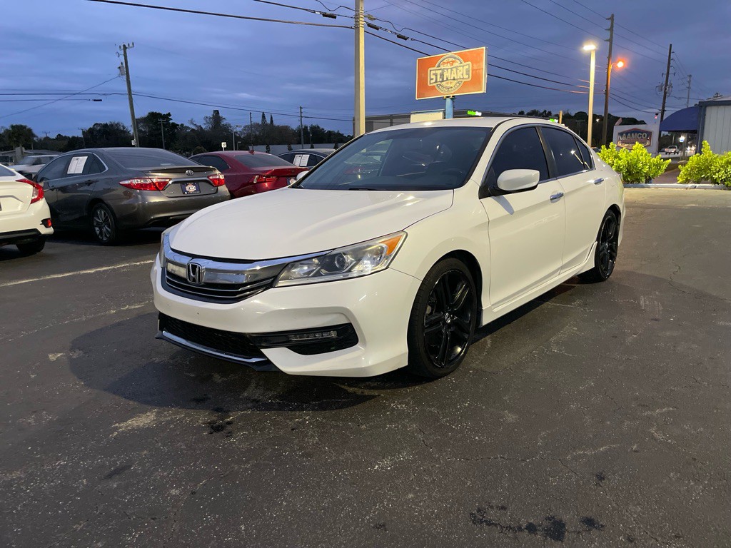 2016 Honda Accord Image 1