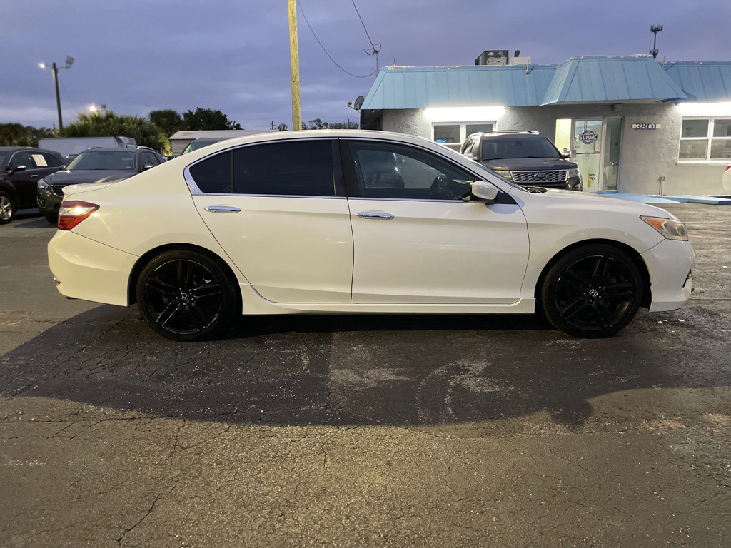 2016 Honda Accord Image 5