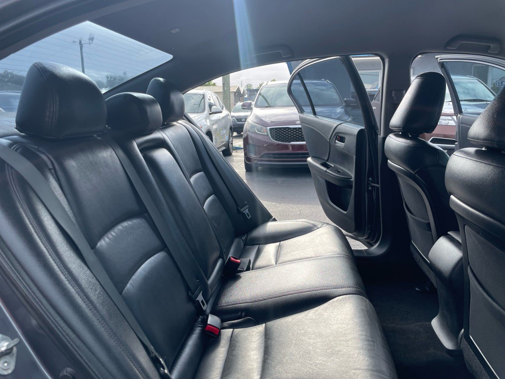 2013 Honda Accord Image 14
