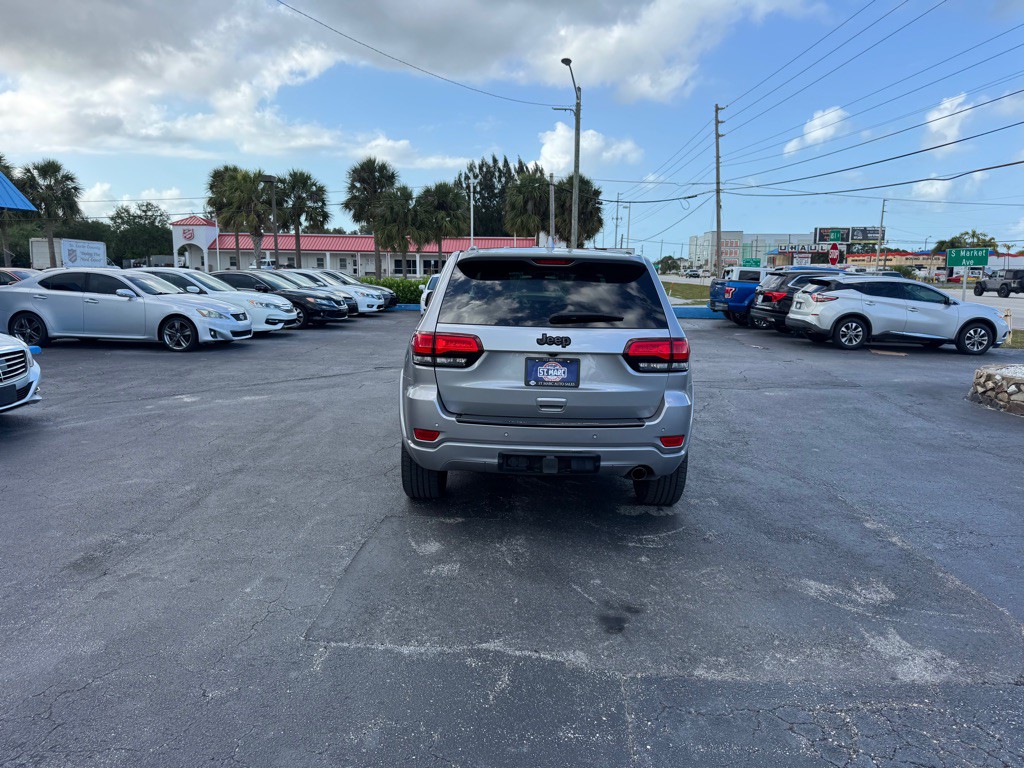 2017 Jeep Grand Cherokee Image 7