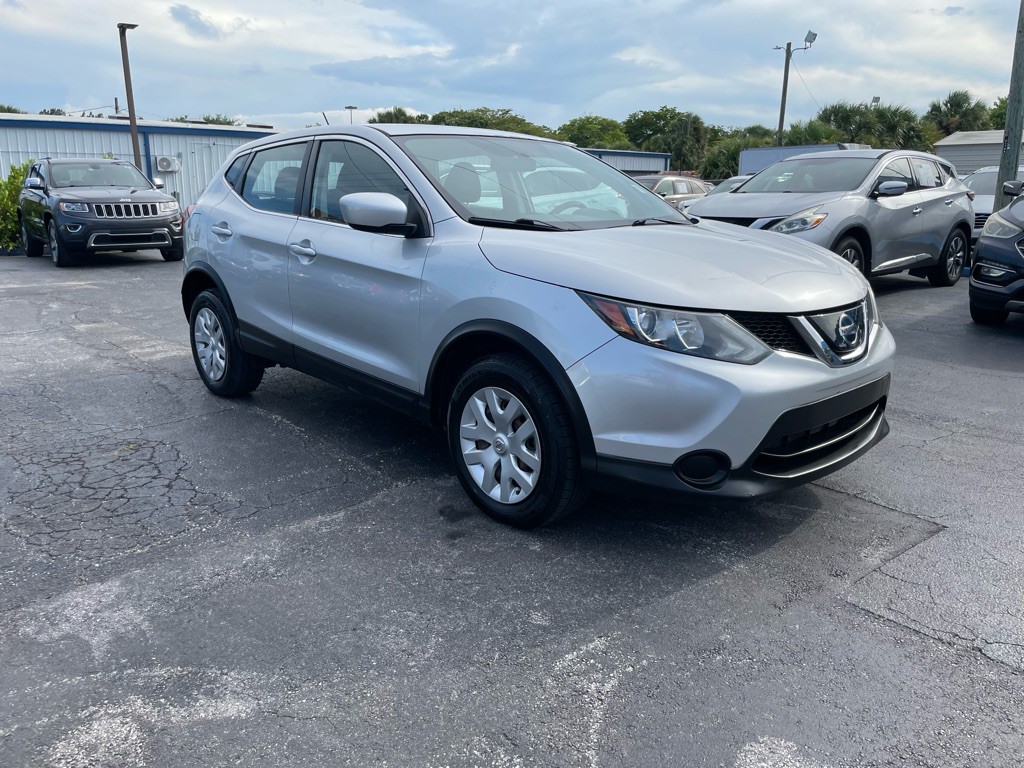 2019 Nissan Rogue Image 4