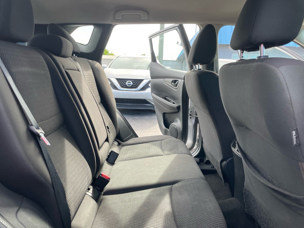 2019 Nissan Rogue Image 14