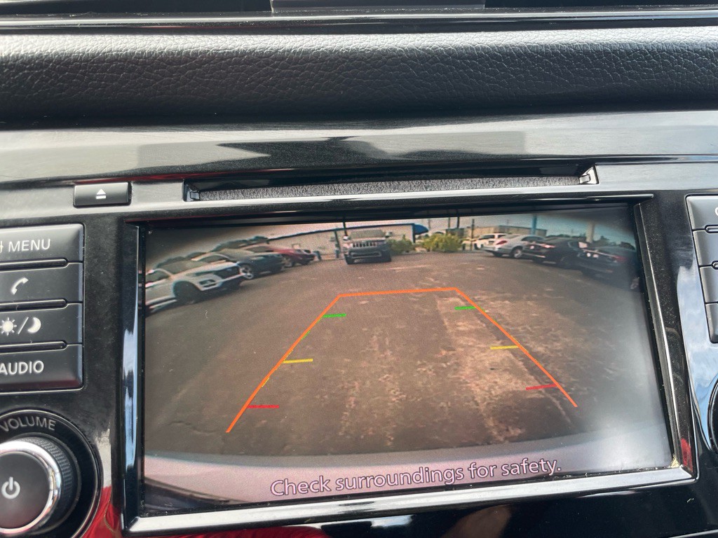 2019 Nissan Rogue Image 18