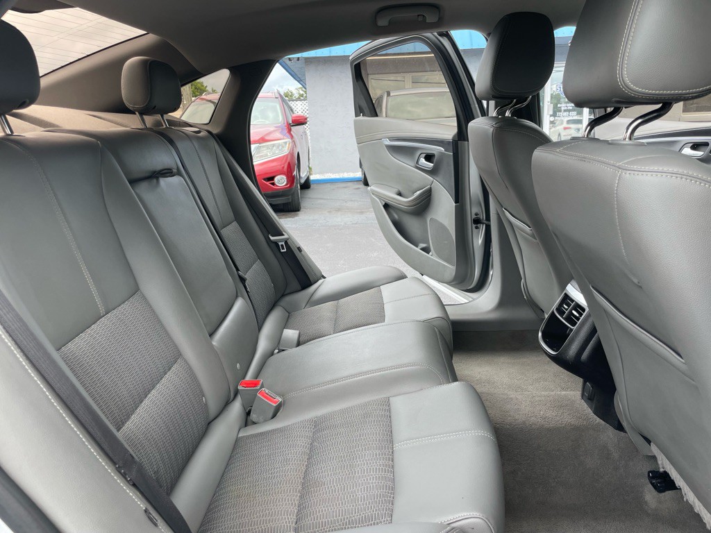 2018 Chevrolet Impala Image 14