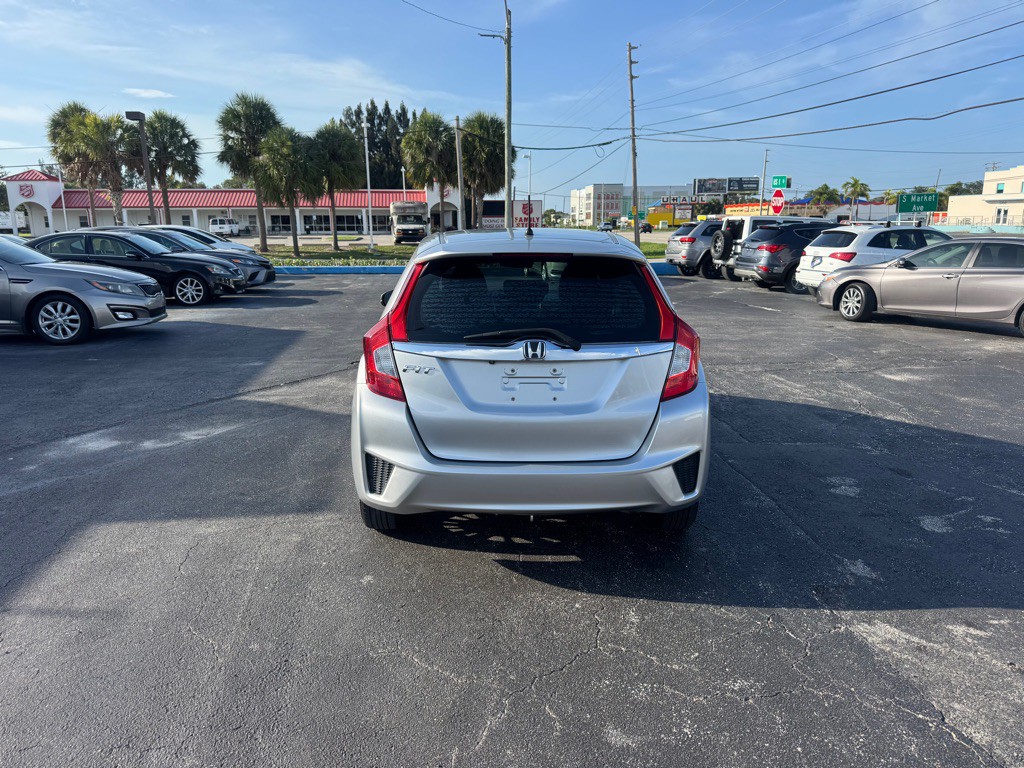 2015 Honda Fit Image 8
