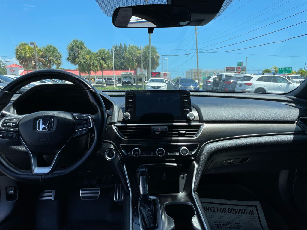 2019 Honda Accord Image 16