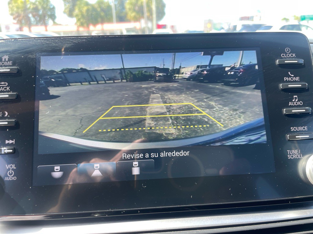 2019 Honda Accord Image 17