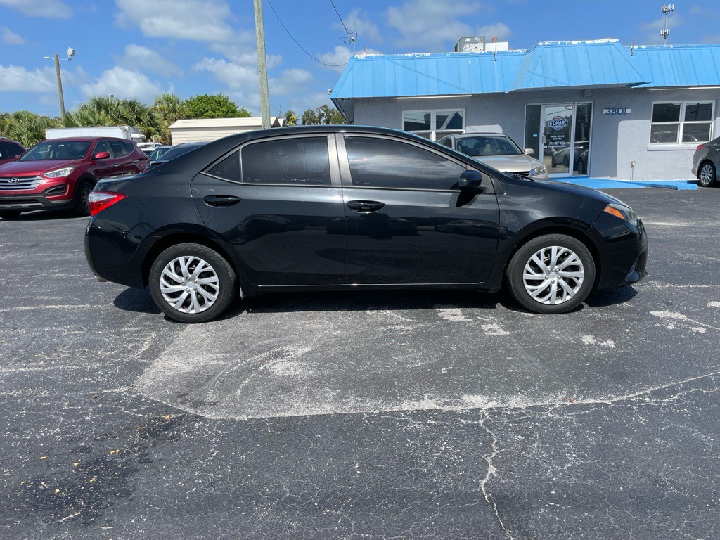 2015 Toyota Corolla Image 5