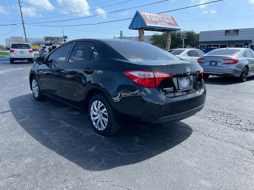 2015 Toyota Corolla Image 8