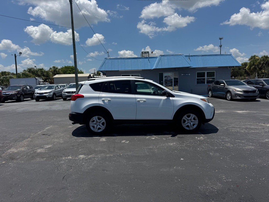 2014 Toyota Rav4 Image 4