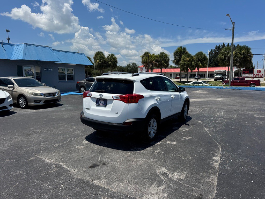 2014 Toyota Rav4 Image 7