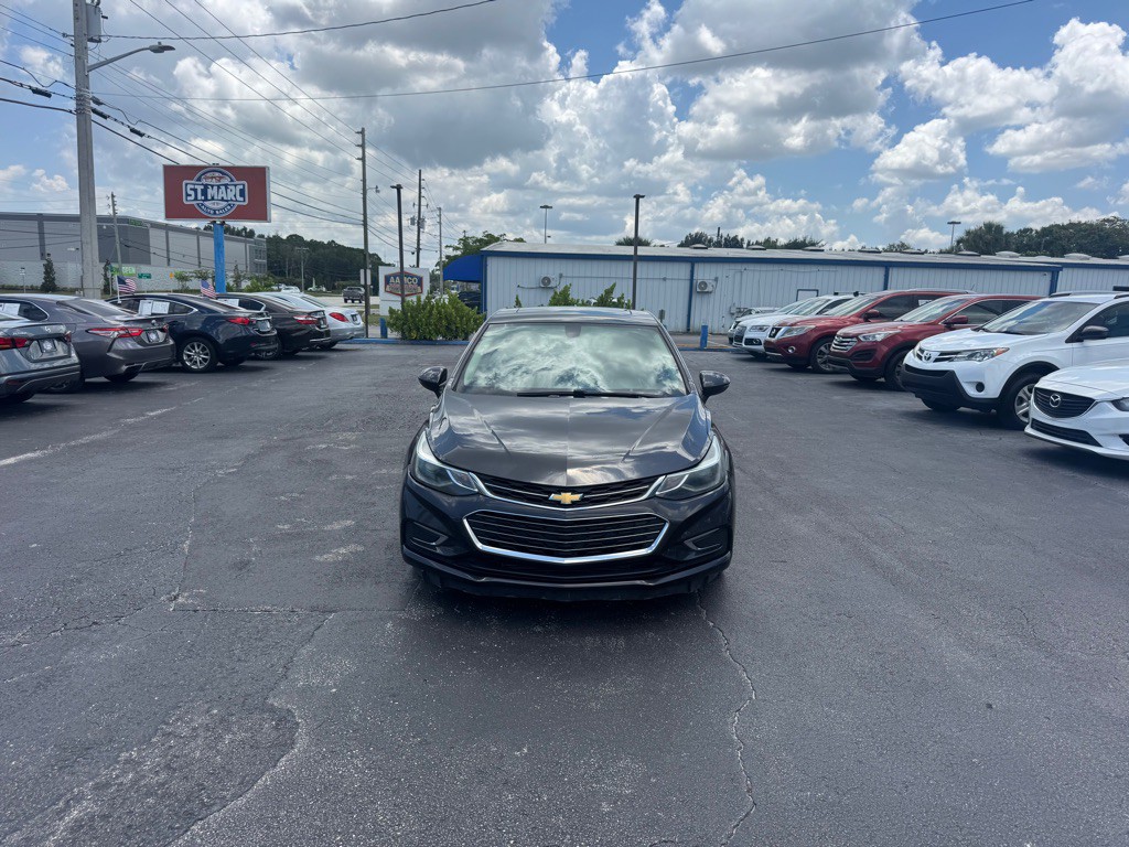2016 Chevrolet Cruze Image 2