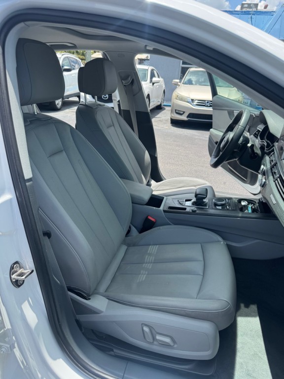 2017 Audi A4 Image 12