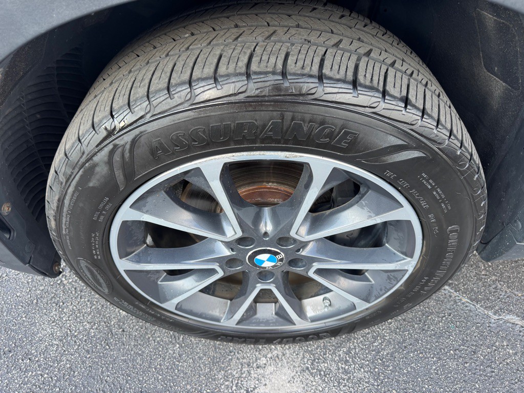 2017 BMW X5 Image 18