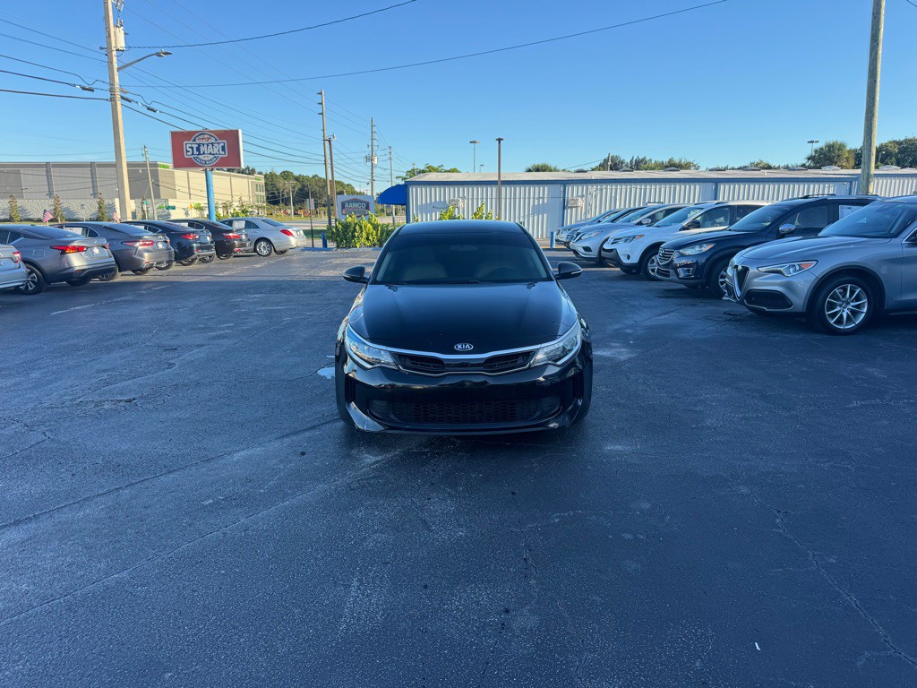 2017 Kia Optima Image 2