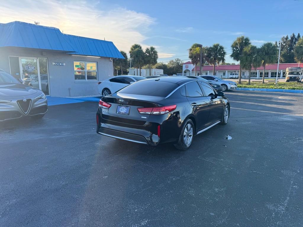 2017 Kia Optima Image 6