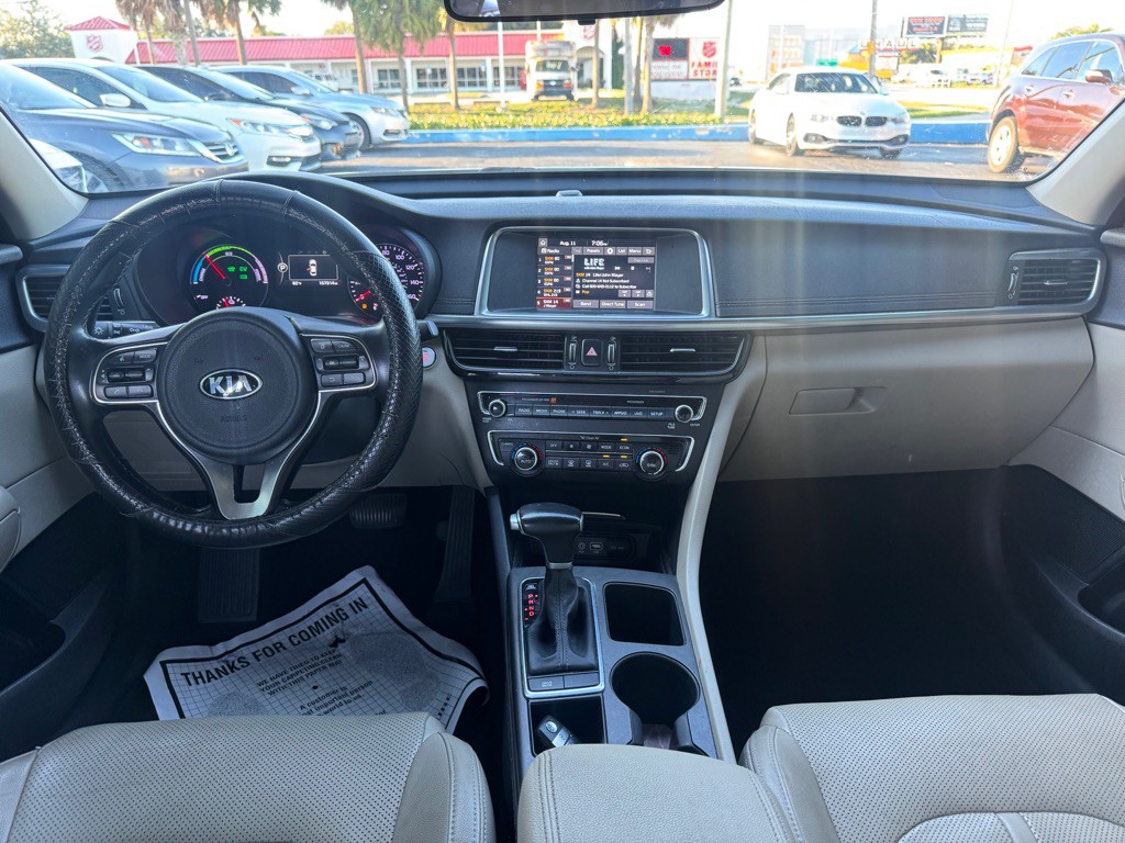 2017 Kia Optima Image 9